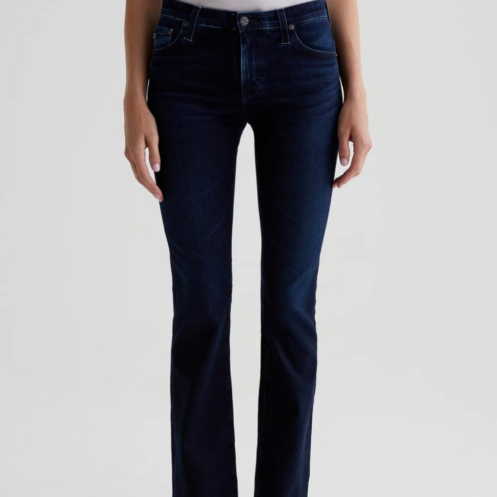 BNWT AG low rise, boot cut, dark denim jeans: Size 32
